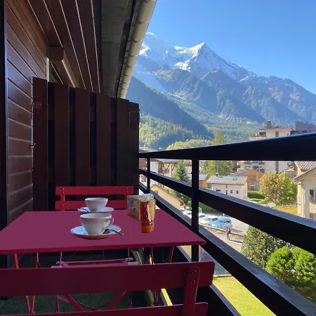 Appartement Spacieux T3 Lumineux à Chamonix, Balcon Vue Vallée, Parking, Proche Centre, Animaux Acceptés. - Fr-1-343-237 *