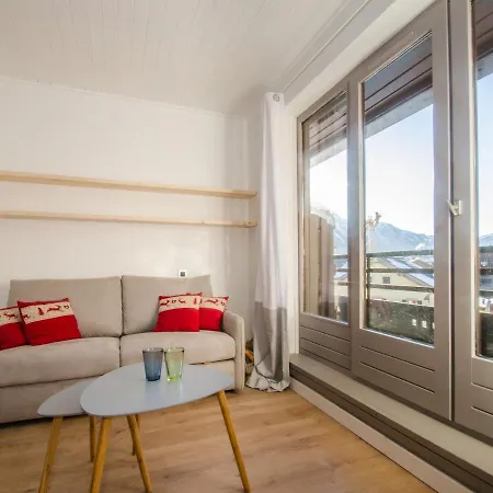 Spacieux T3 Lumineux à Chamonix, Balcon Vue Vallée, Parking, Proche Centre, Animaux Acceptés. - Fr-1-343-237