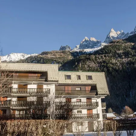 Appartement Spacieux T3 Lumineux à Chamonix, Balcon Vue Vallée, Parking, Proche Centre, Animaux Acceptés. - Fr-1-343-237