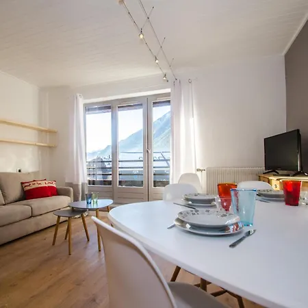 Spacieux T3 Lumineux à Chamonix, Balcon Vue Vallée, Parking, Proche Centre, Animaux Acceptés. - Fr-1-343-237 *